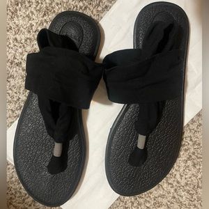 SOLD SANUK Yoga Sling Sandals Women’s Size 9